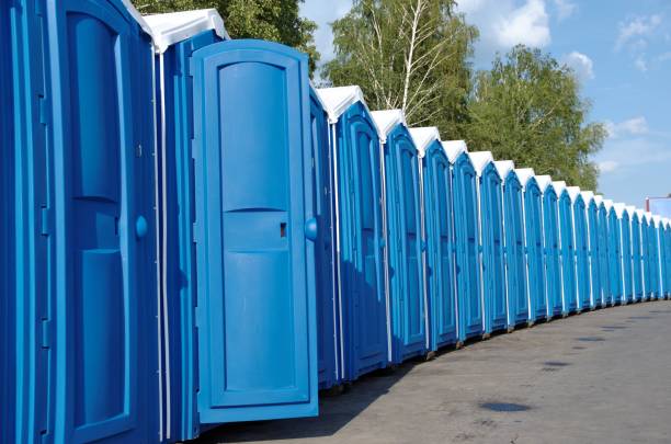 Best Portable toilet rental cost  in Melville, RI